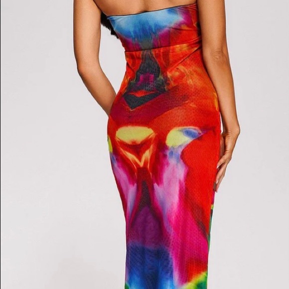 Colorful Resort Opala Strapless MIDI Dress - Picture 2 of 3